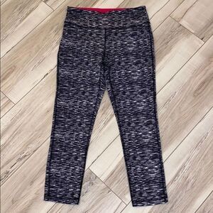 N.Y.L Workout Gray Stretchy Crop Leggings Small